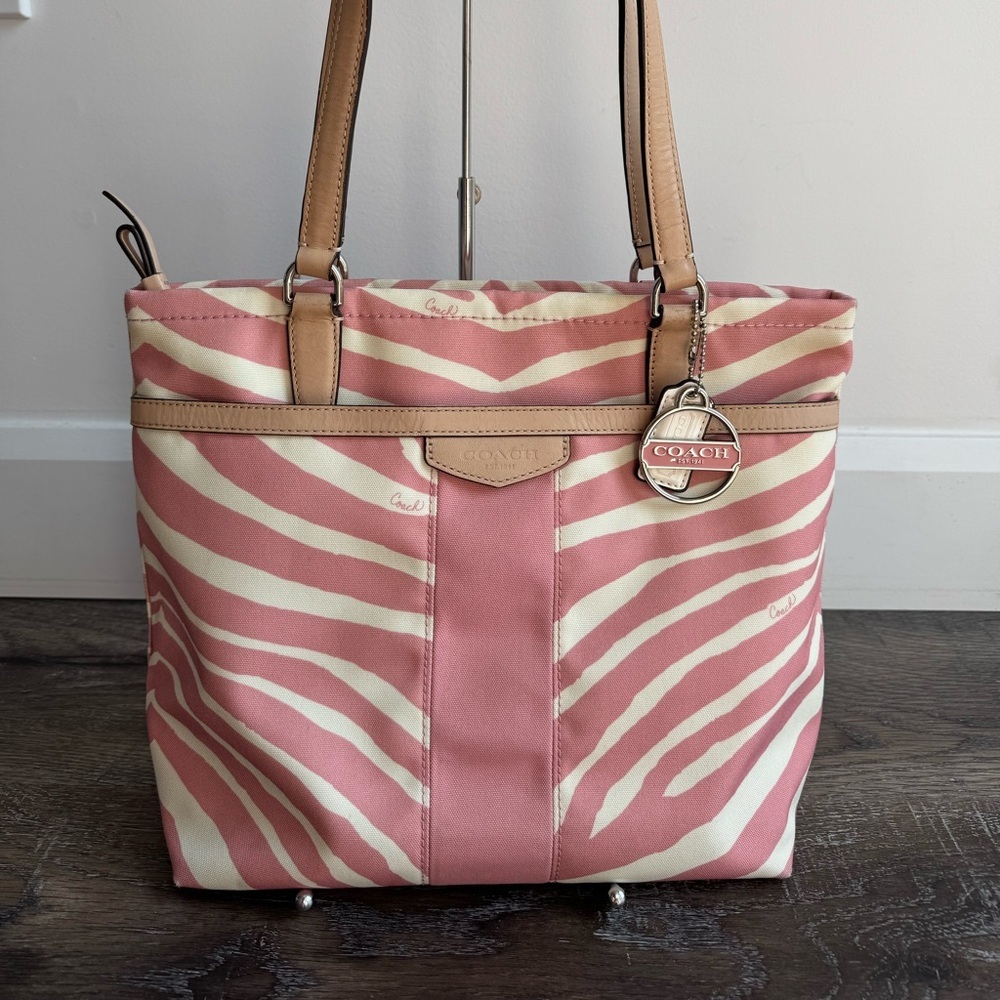 Y2K Coach Pink and White Zebra Print Tote Shoulder Bag